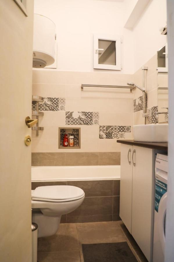 Ultracentral Cozy Apartment Near Old Town Бухарест Екстер'єр фото