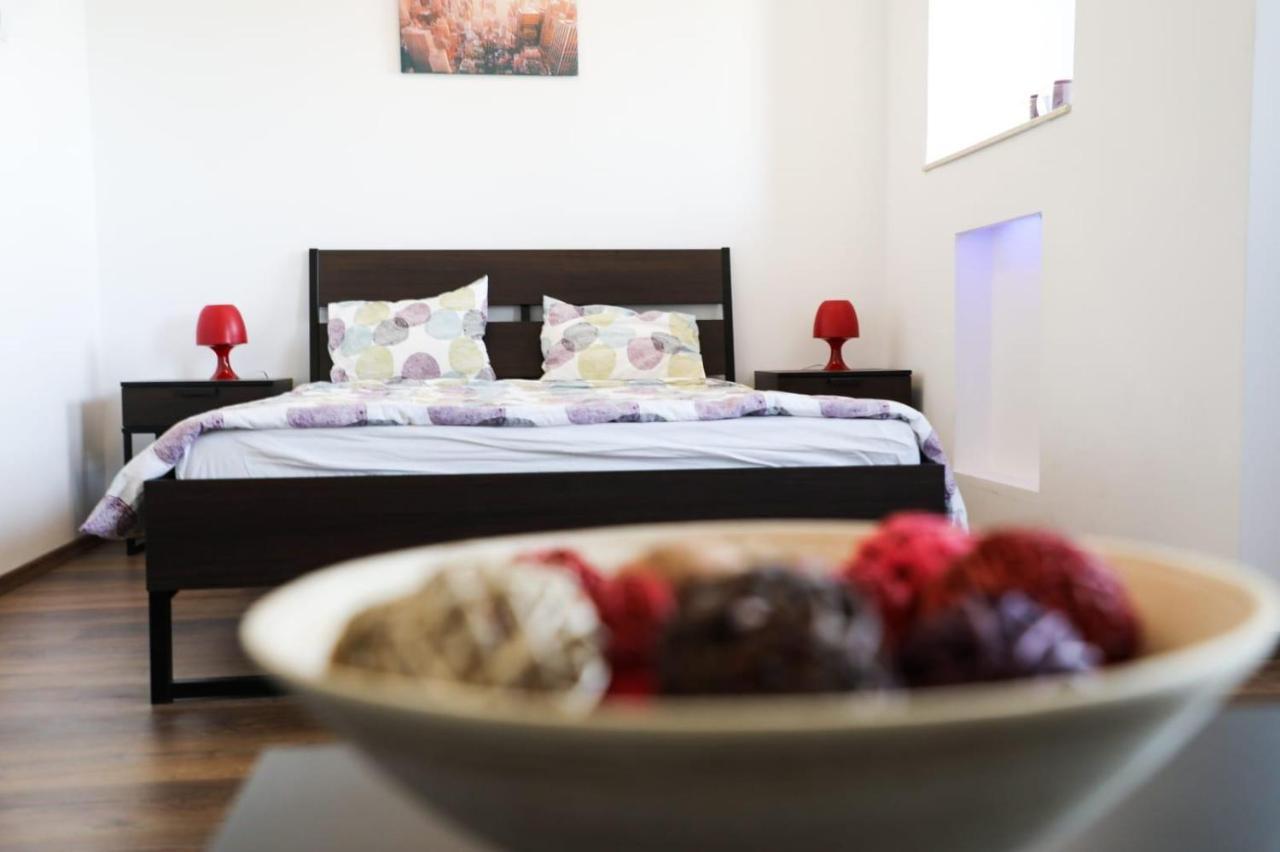 Ultracentral Cozy Apartment Near Old Town Бухарест Екстер'єр фото